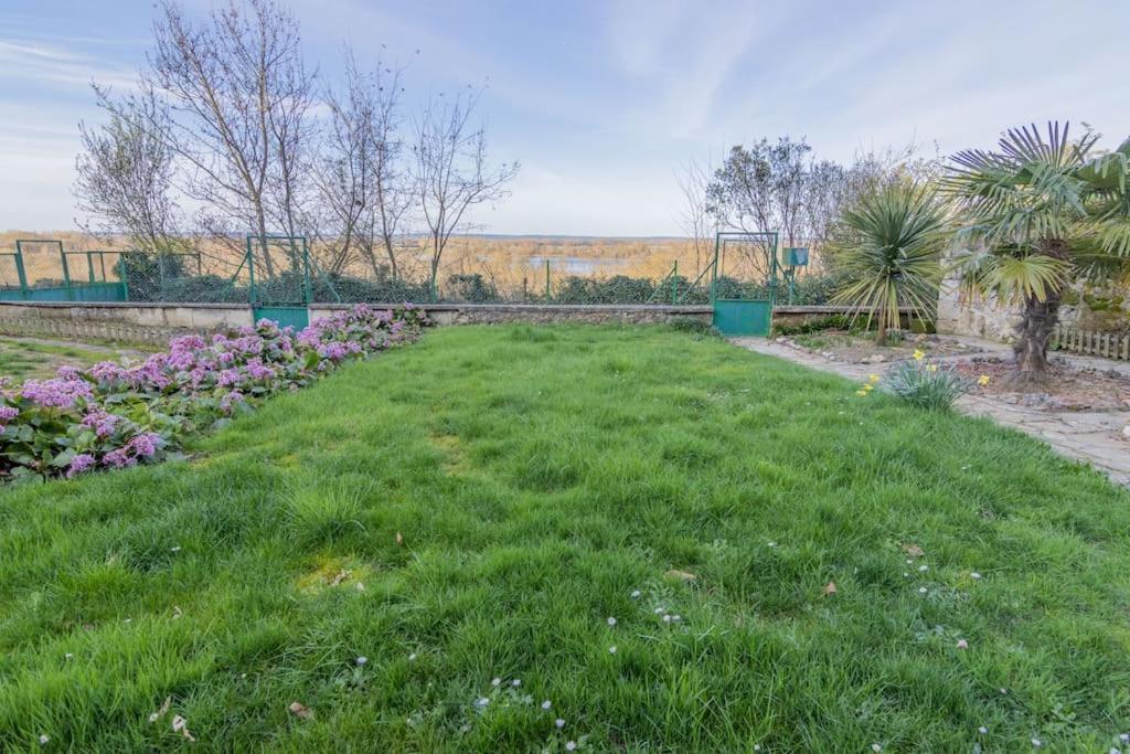 Maison Chaleureuse-Grand Jardin-Proche Saumur Parnay Экстерьер фото